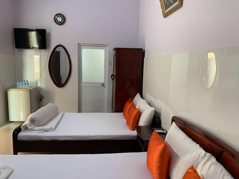 Hotel Khach San Tu Anh Hà Tiên Esterno foto