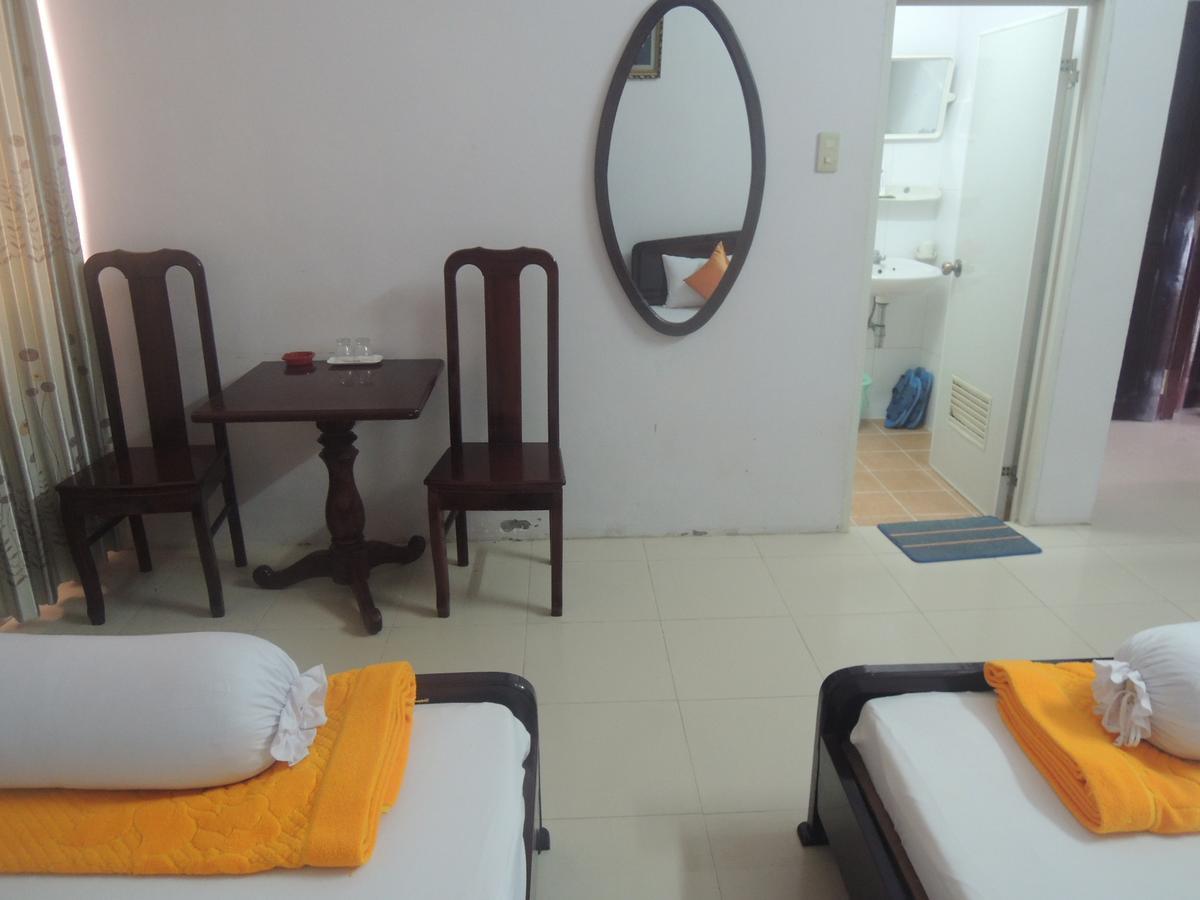 Hotel Khach San Tu Anh Hà Tiên Esterno foto